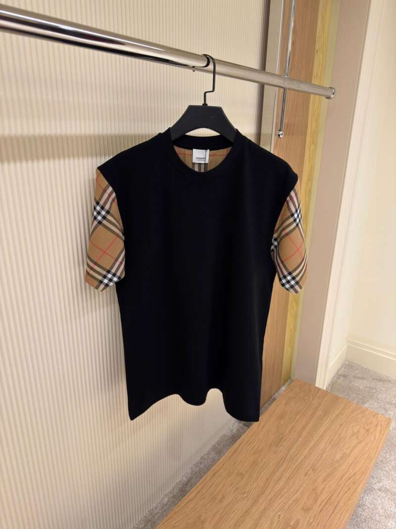 Burberry T-Shirt