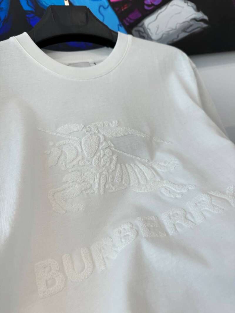 Burberry T-Shirt