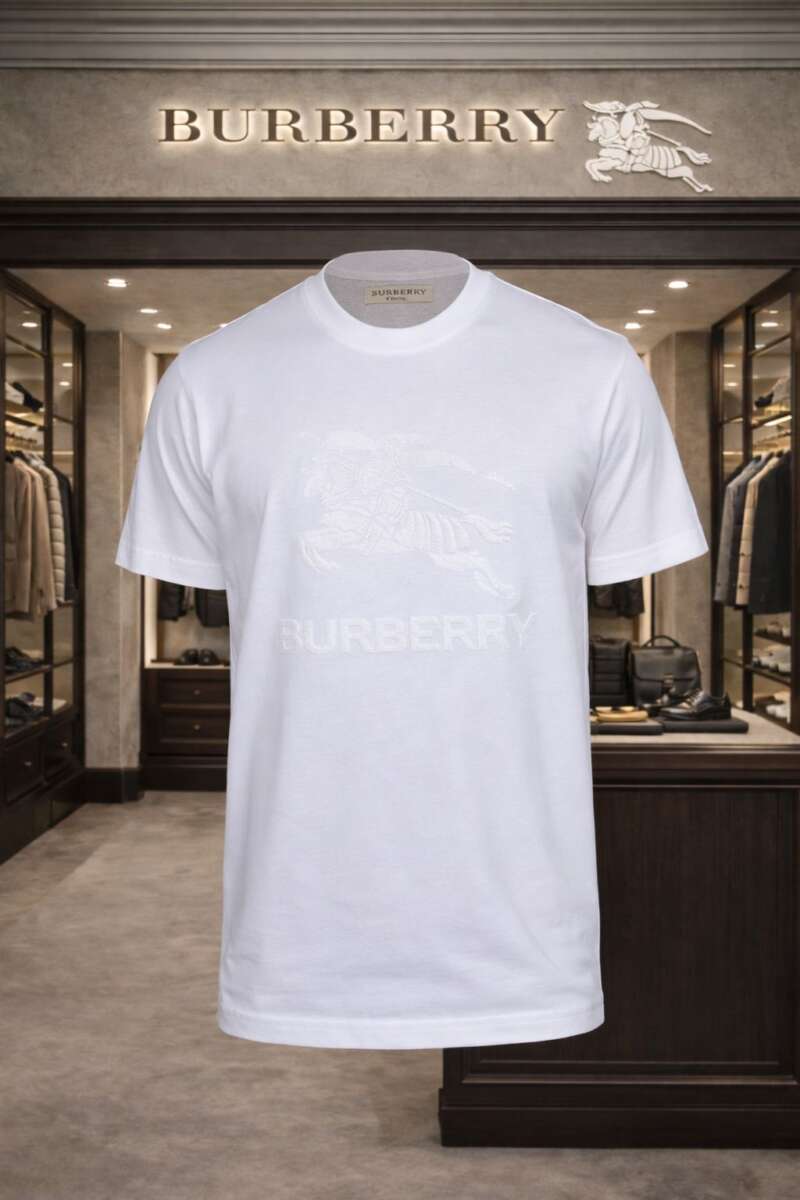 Burberry T-Shirt