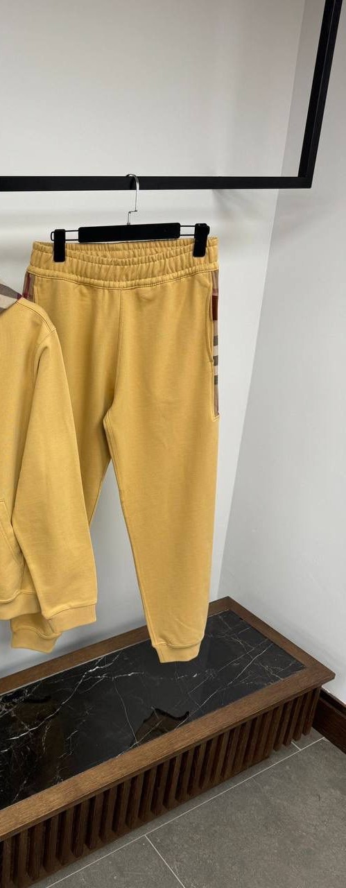 Burberry Eşofman Altı