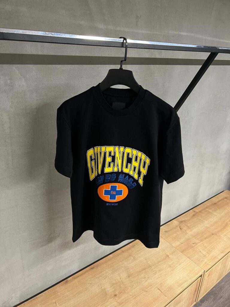 Givenchy T-Shirt