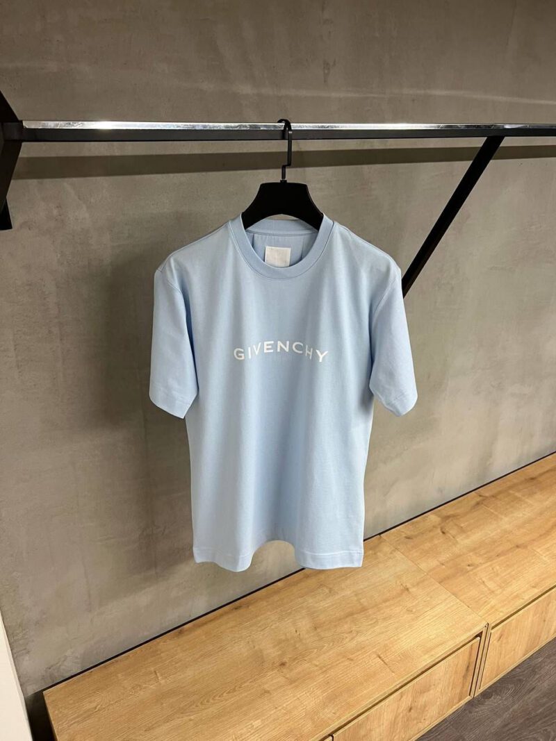 Givenchy T-Shirt