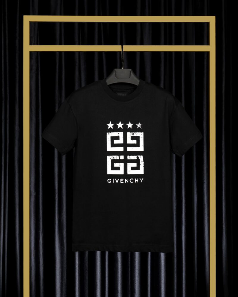 Givenchy T-Shirt