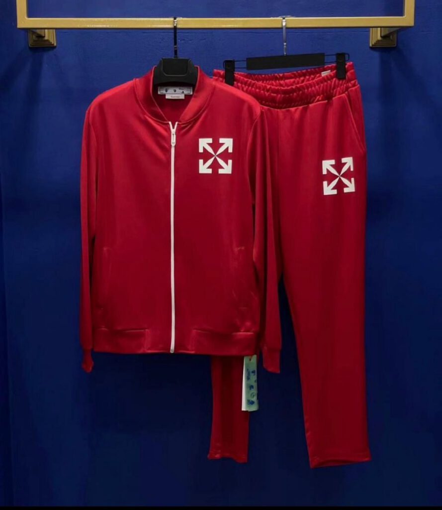 Off-White Eşofman Takımı