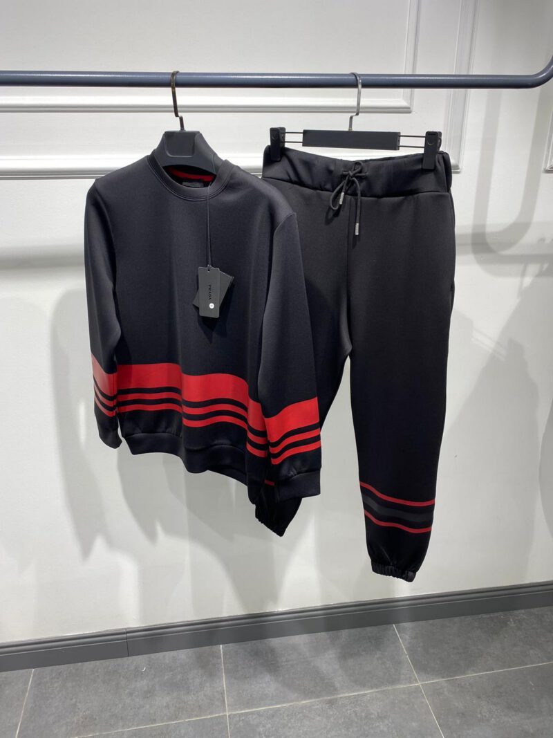 Prada Eşofman Takımı